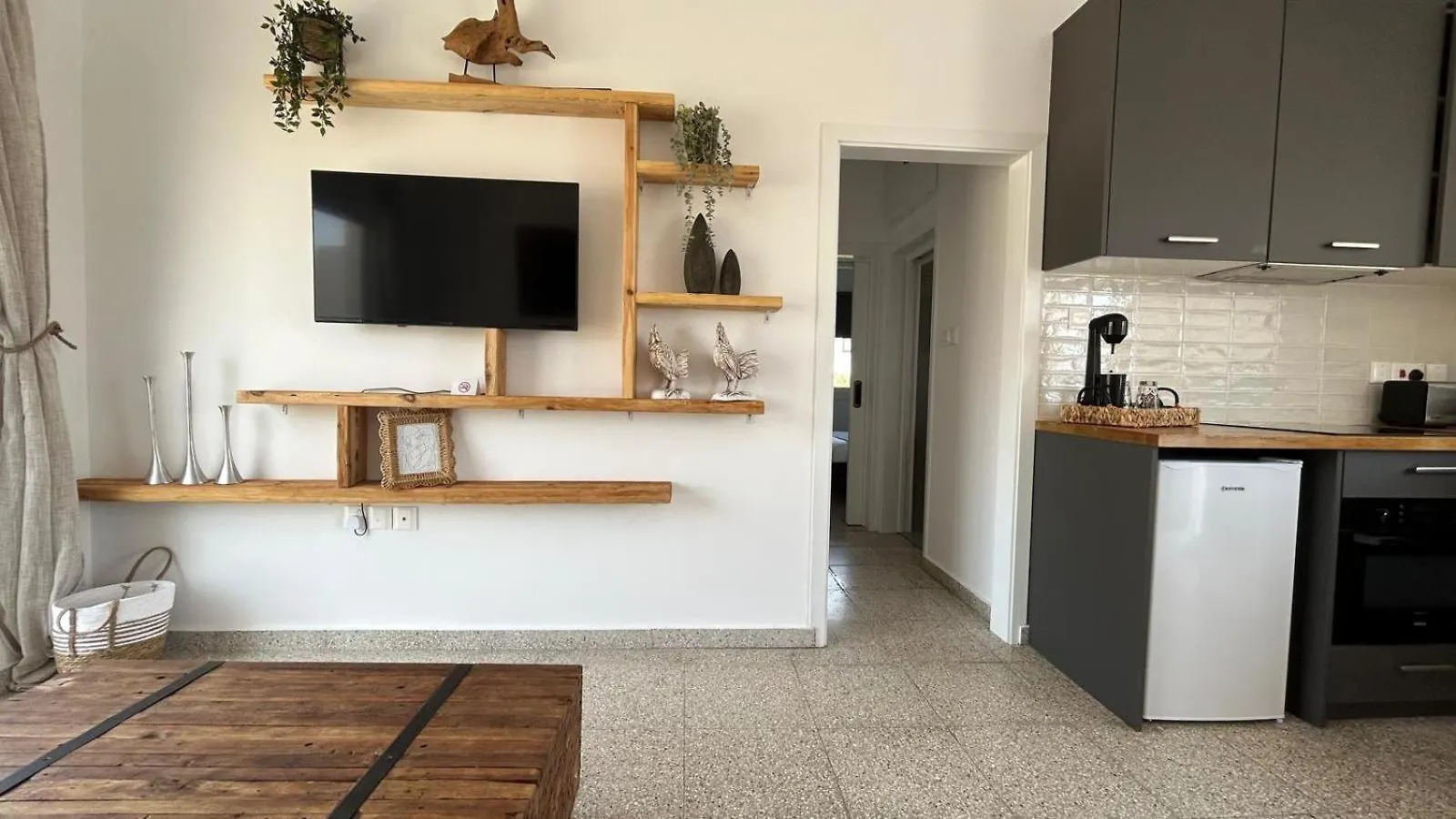 Teak Charm Apartment Larnaca Cyprus